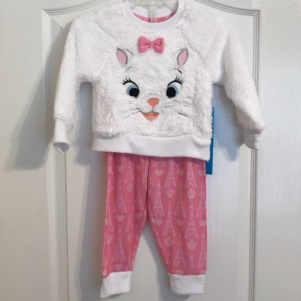 🔴PRICE DROP🔴 Disney 2-pc Marie Pajama Set - Picture 2 of 3